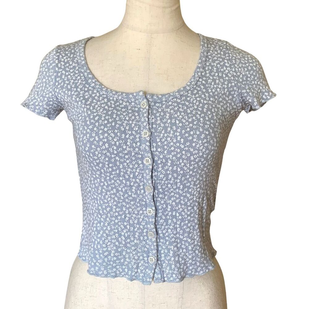 Brandy Melville Blue Floral Button Front Crop Top Short Sleeve Ribbed Stretch